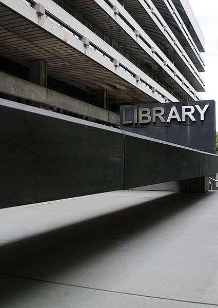 Edinburgh University Library, Entrance.