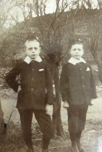 Hugh MacDiarmid with Andrew Grieve (right). The brothers endured a fractious relationship.
