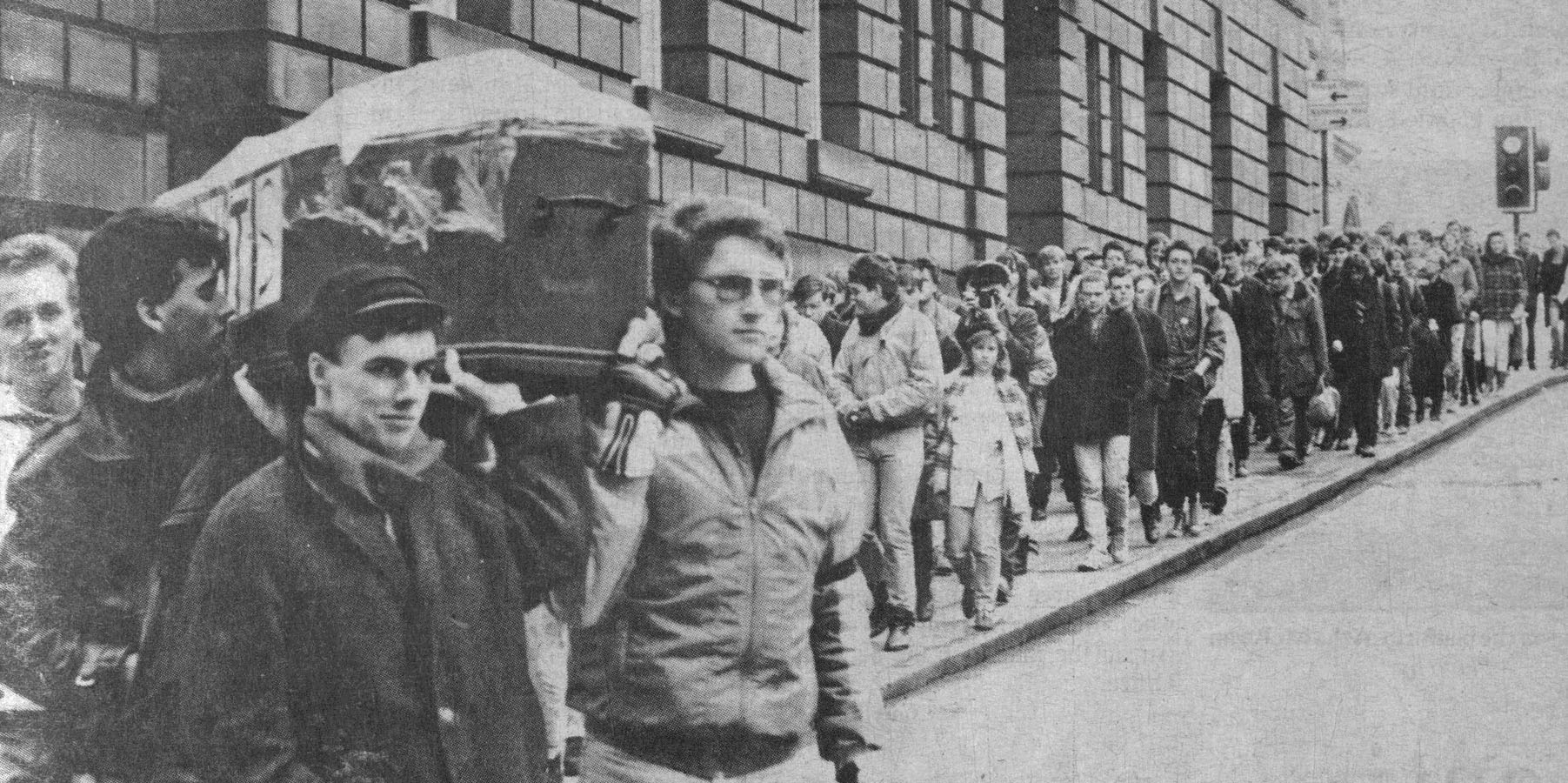 February 1986 The Student